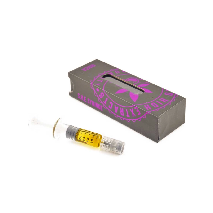 A 1mL So High Extracts THC syringe filled with golden distillate, displayed next to its purple Indica-labeled box.